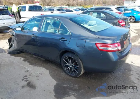 2011 Toyota Camry Le z USA, uszkodzony, nr VIN 4T1BF3EK6BU762761